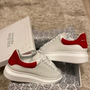 I’m selling Alexander mcqueens